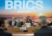Lula critica gastos militares na Cúpula do Brics: “O mundo investe mais na guerra do que na paz”