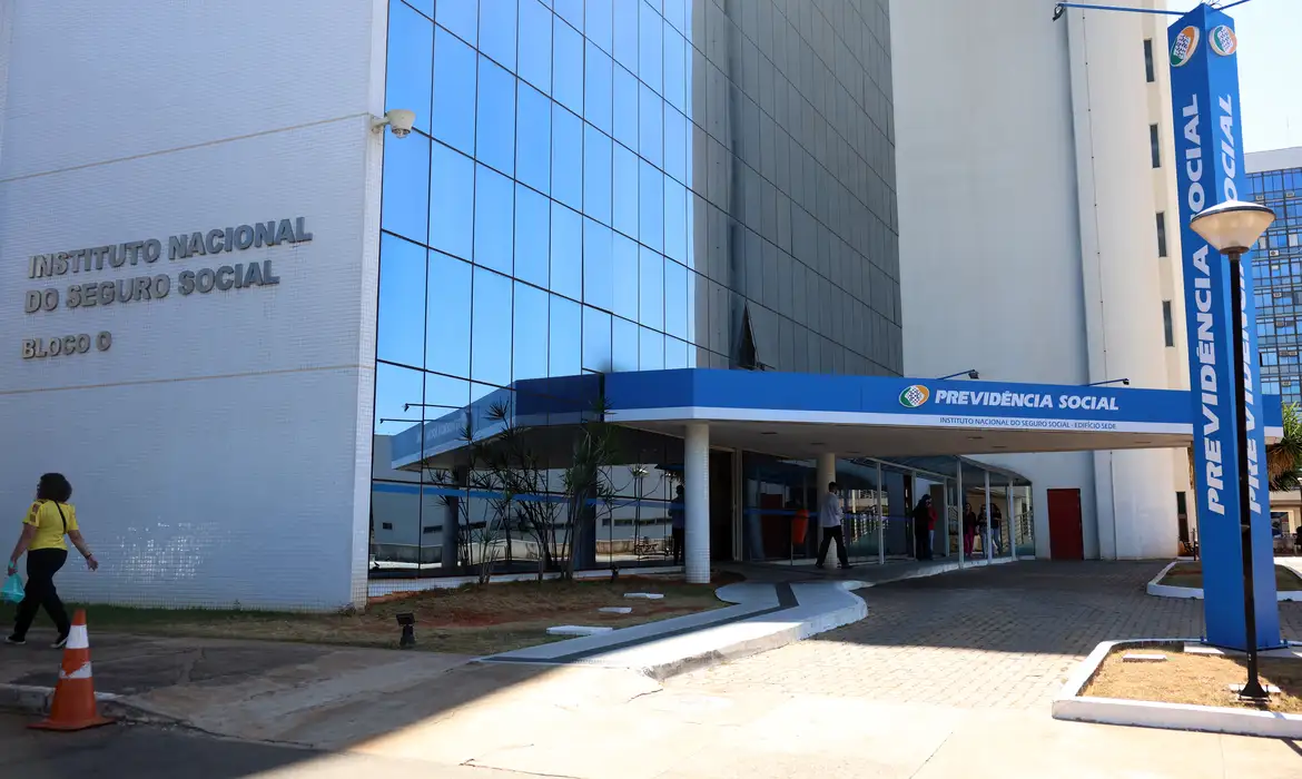 Aposentados têm até 21 de julho para aderir ao plano de devolução de descontos indevidos