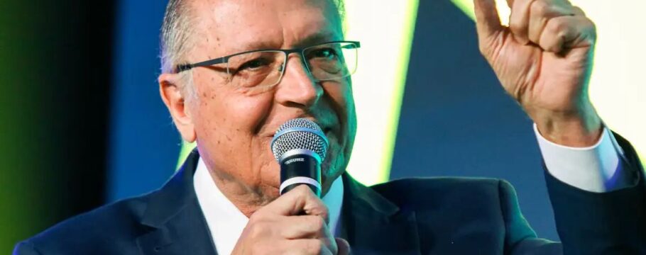 Brasil buscará OMC e Lei de Reciprocidade contra tarifa dos EUA, diz Alckmin