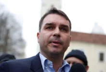 Flávio Bolsonaro protocola no Senado pedido de impeachment contra Alexandre de Moraes