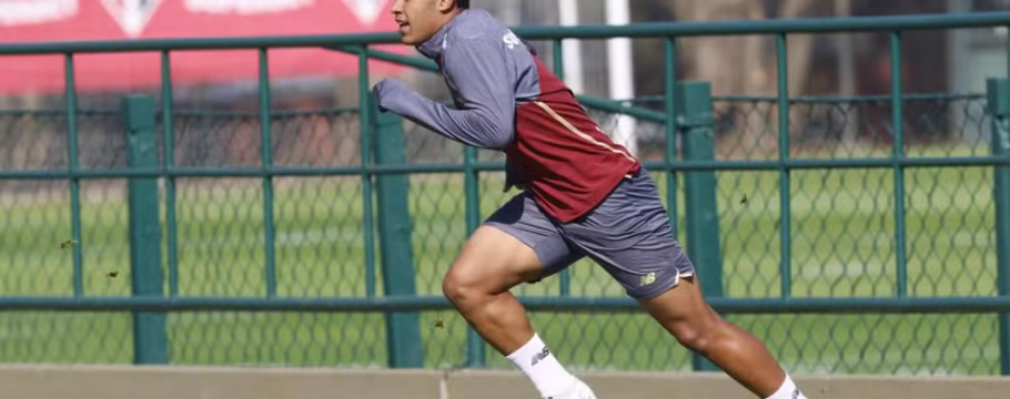 Ryan Francisco sofre lesão grave no joelho e passará por cirurgia no São Paulo