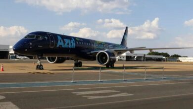 Azul encerra operações em 14 cidades brasileiras em meio à reestruturação