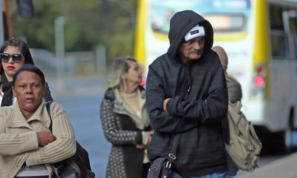 Frio intenso atinge Sul e Sudeste; Centro-Oeste enfrenta alerta de seca