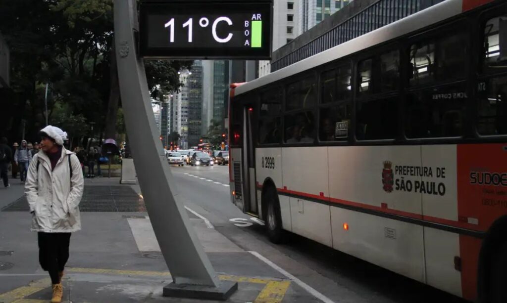 Nova onda de frio chega a São Paulo com mínima de 8 °C no fim de semana
