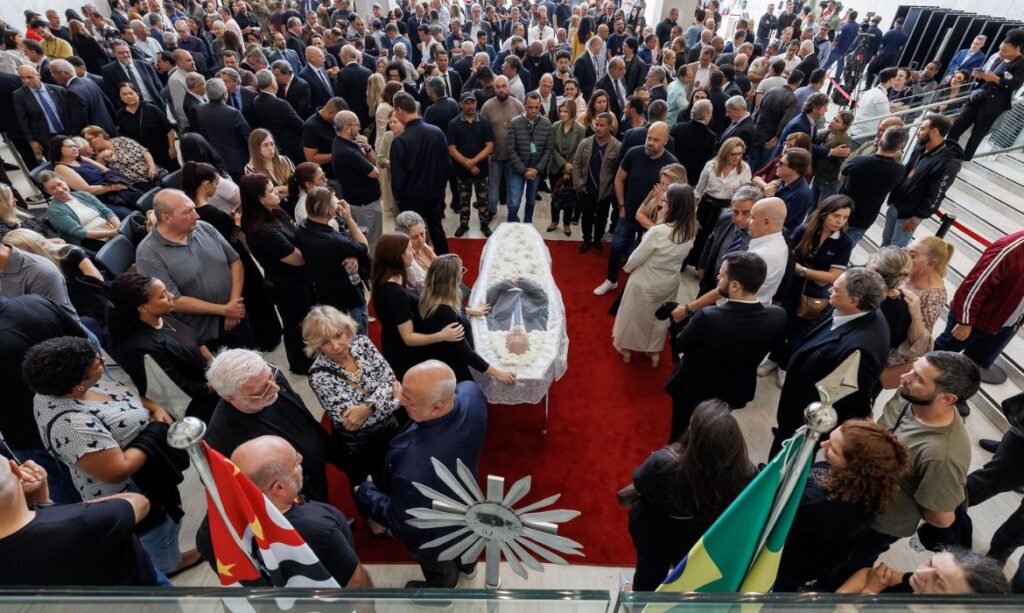 Corpo de ex‑delegado‑geral executado em Praia Grande é enterrado em São Paulo