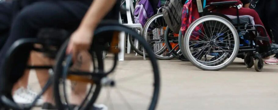 Feira online oferece 7 mil vagas de emprego para pessoas com deficiência