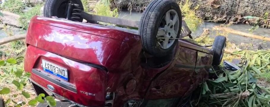 Acidente ocorreu na Vila Sônia; duas pessoas ficaram feridas e foram levadas ao pronto-socorro