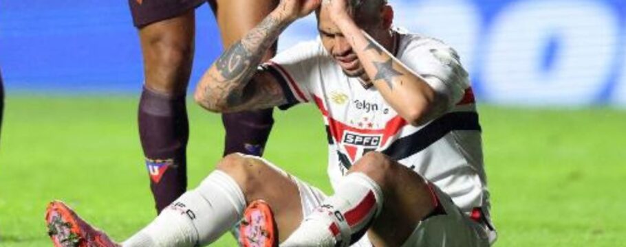 São Paulo perde para a LDU no Morumbi e dá adeus à Libertadores