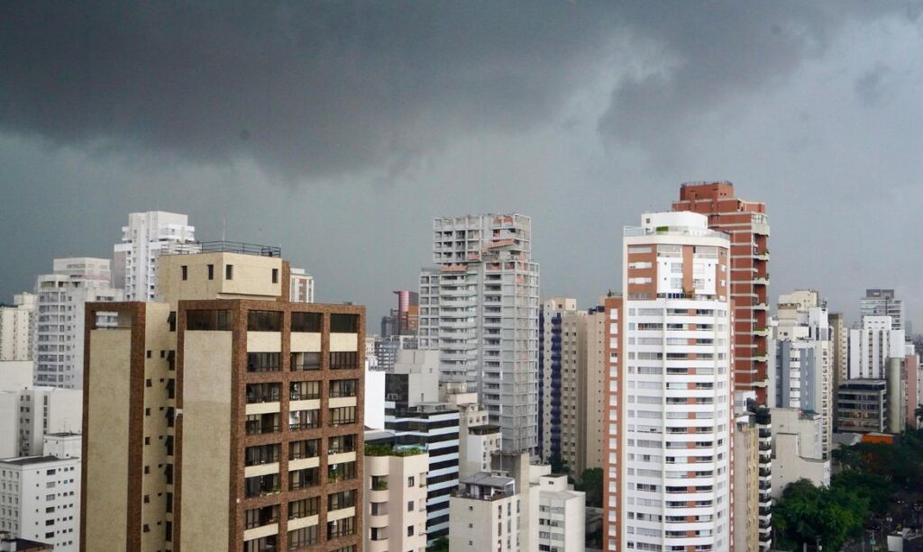 São Paulo terá calor recorde seguido de temporais em menos de 24 horas