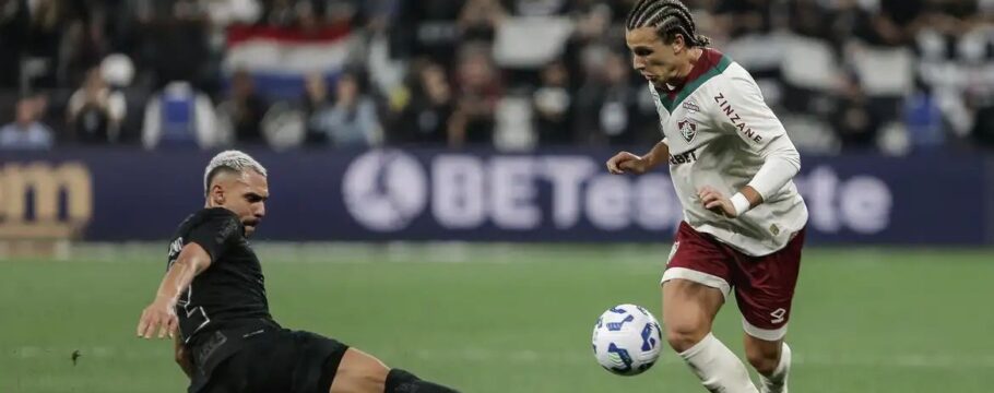 Timão vence no sufoco e afunda o Fluminense no Maracanã