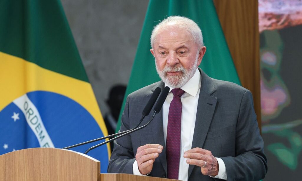 Lula celebra ajuste no Imposto de Renda: “É maravilhoso para o trabalhador”