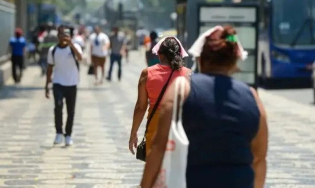São Paulo registra 33,5 °C e tem tarde mais quente desde março