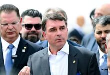 Aliados articulam anistia no Congresso após prisão de Bolsonaro