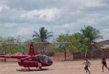 Ocupantes de helicóptero são assaltados após pouso de emergência em campo de futebol no interior do Ceará