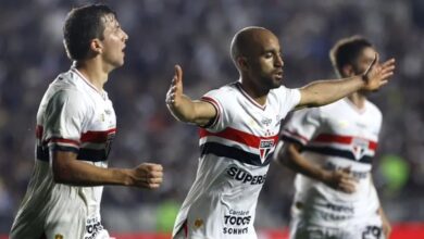 São Paulo vence o Vasco em São Januário e cola no G7 do Brasileirão