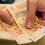 Empresas têm até esta sexta-feira (19) para pagar a segunda parcela do 13º salário