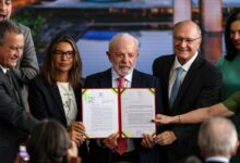 Lula veta integralmente PL que reduziria penas de Bolsonaro e condenados pelo 8 de janeiro