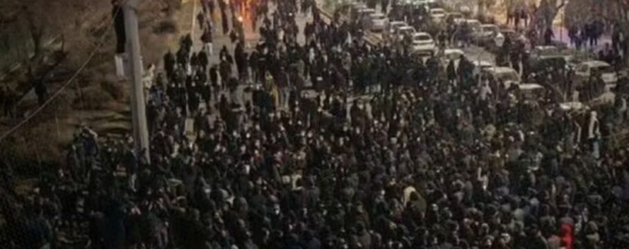 Mortes em protestos no Irã chegam a 3 mil, diz ONGs