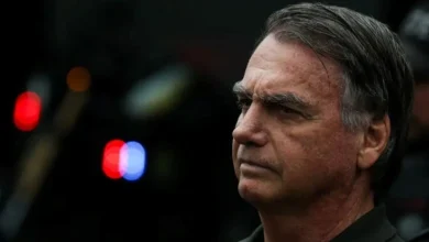 Bolsonaro é ouvido na cadeia por chamar Lula de “cachaça” e associar presidente ao tráfico