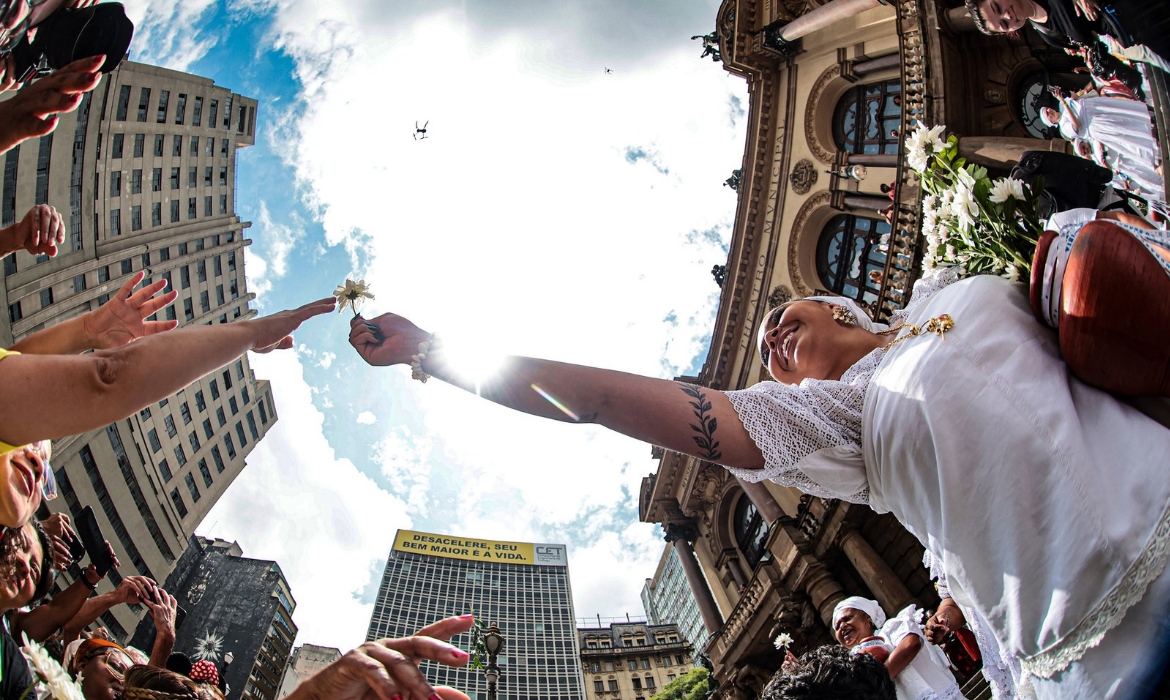 Carnaval em So Paulo ser de calor e pancadas de chuva veja a previso completa