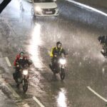 Chuva forte provoca alagamentos e transbordamento de córregos em São Paulo