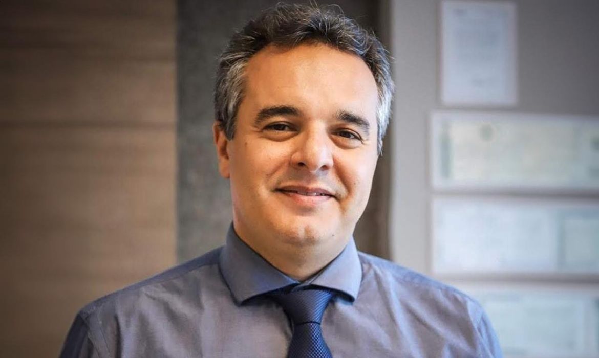 Por que esquecemos coisas simples no dia a dia Entenda quando a distrao vira sinal de alerta