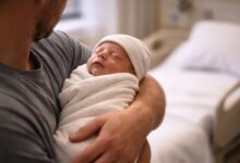 Senado aprova ampliação da licença-paternidade para até 20 dias; projeto segue para sanção