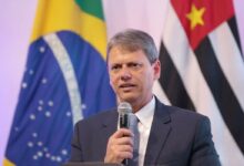 Tarcísio de Freitas extingue mais de 67 mil cargos e reforça plano de modernização do Estado