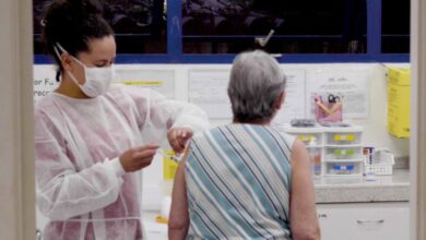 Campanha de vacinação contra gripe é reforçada em São Paulo com chegada do outono