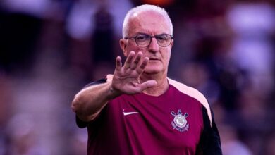Corinthians demite Dorival Júnior após derrota e sequência negativa na temporada