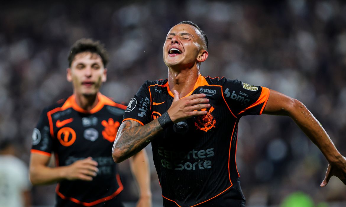 Corinthians estreia com vitória na Libertadores sob comando de Fernando Diniz