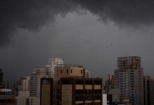 São Paulo terá chuva forte com risco de ventos e mar agitado no fim do feriado