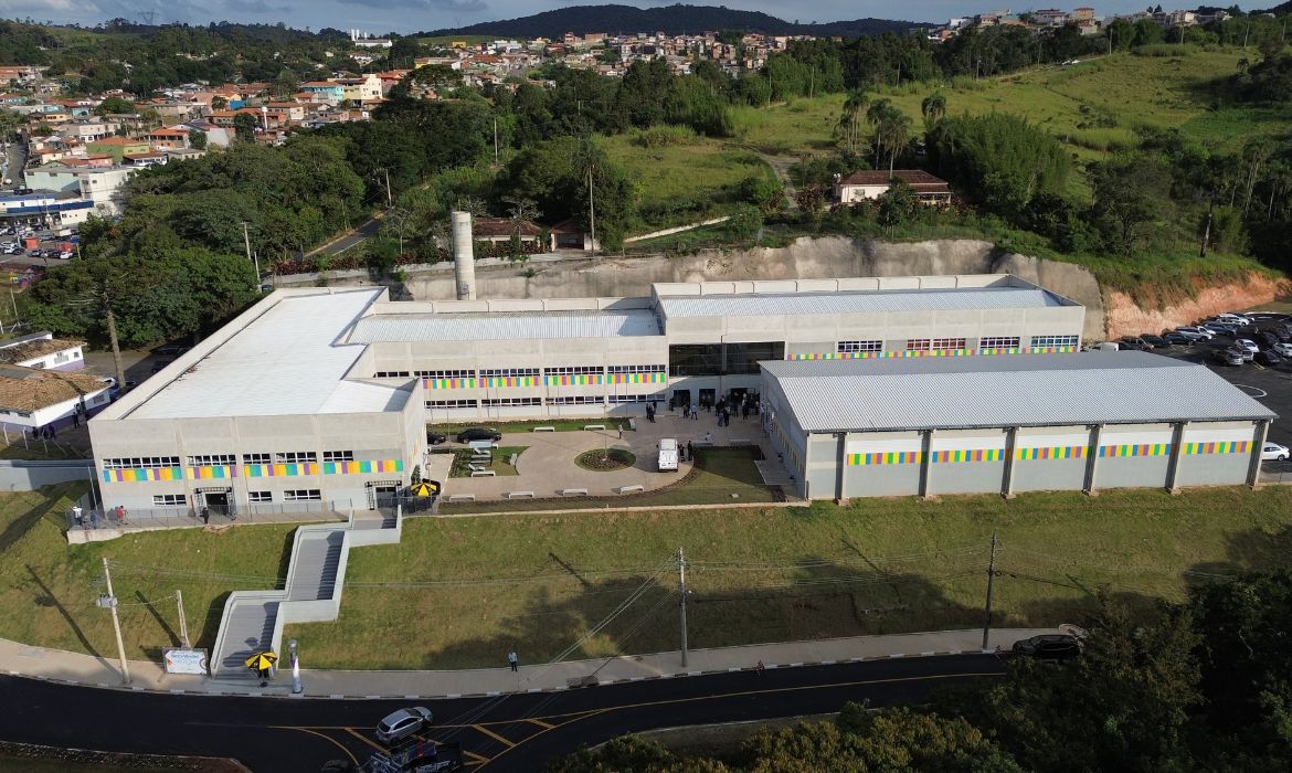 São Roque recebe primeira unidade da Escola do Futuro com investimento de R$ 18 milhões