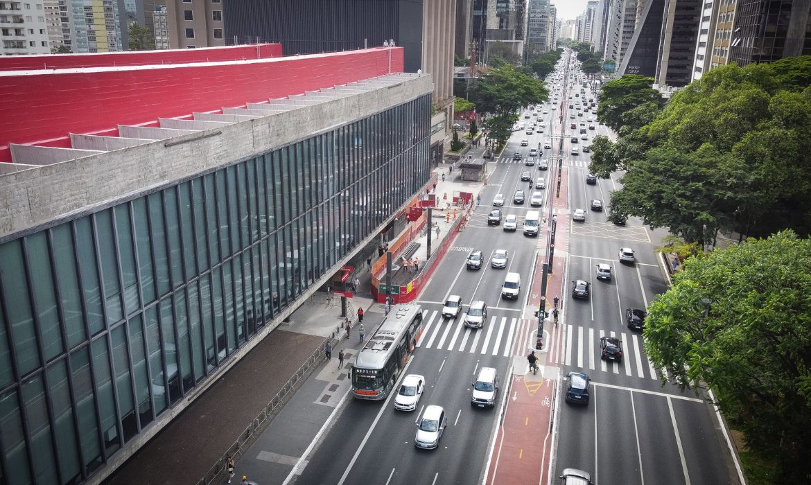 Tempo em São Paulo hoje: sábado terá sol, calor e baixa umidade do ar