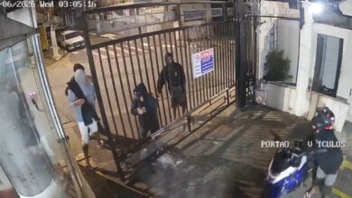 Criminosos invadem condomínio e roubam motos em Osasco