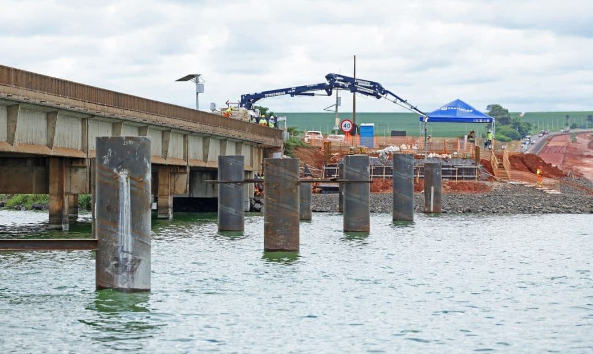 Maior ponte de So Paulo chega a 75 das obras e deve ser entregue ainda este ano