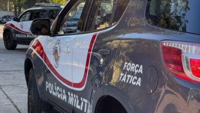 Polícia prende dupla suspeita de cometer roubos a pedestres em Guarulhos