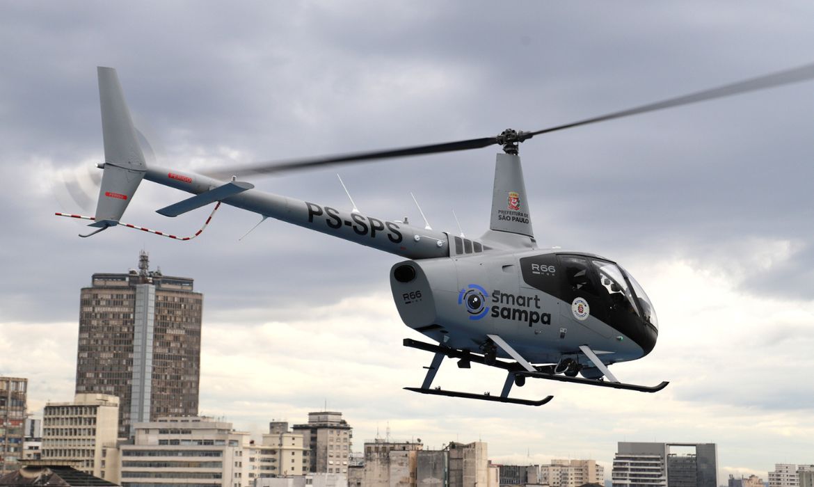 Prefeitura de SP anuncia helicptero inteligente com reconhecimento facial e leitura de placas