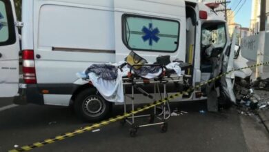 Idosa morre após ambulância colidir contra poste na Mooca, Zona Leste de São Paulo