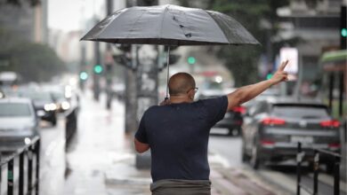 Céu nublado em São Paulo durante passagem de frente fria