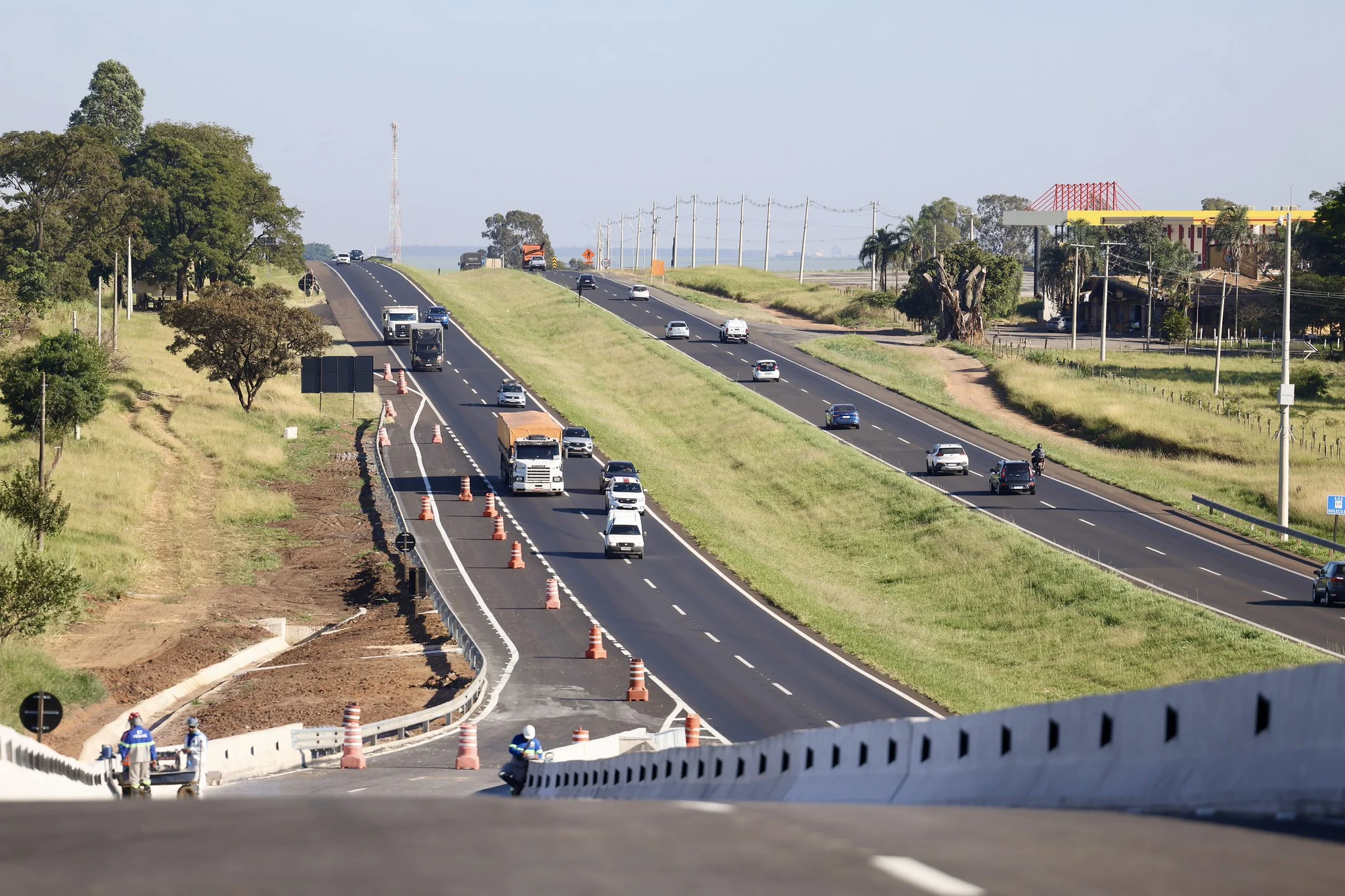 Mais de 32 milhões de veículos devem circular nas rodovias de SP durante o feriado de 9 de Julho