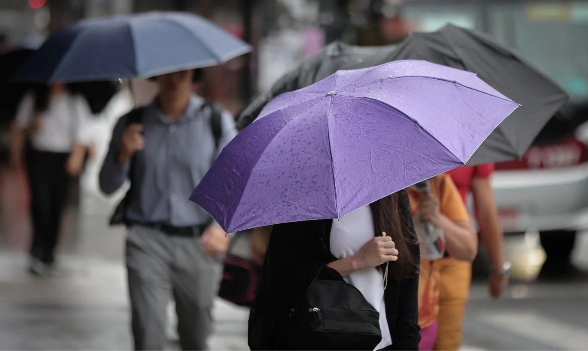 Calor provoca pancadas de chuva em SP neste domingo; veja regiões