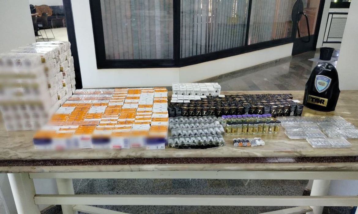 Carga de R$ 800 mil em medicamentos é apreendida em rodovia de São Paulo