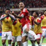 Internacional elimina o Corinthians e avança às quartas de final da Copa do Brasil