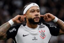 Memphis Depay recebe aval do Cori para renovar com Corinthians