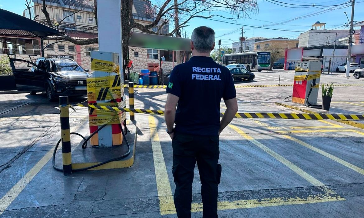 Operação fecha postos clandestinos em São Paulo e bloqueia mais de 1,2 mil CNPJs