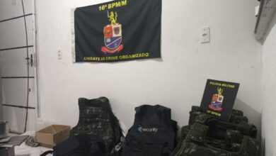 Polícia Militar encontra arsenal escondido em parede de imóvel em Paraisópolis