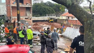Prédio desaba em São Bernardo do Campo e deixa quatro feridos