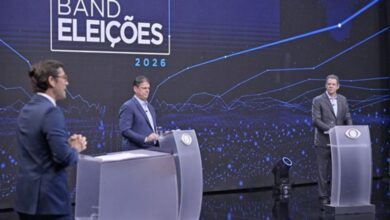 Tarcísio e Haddad trocam críticas em primeiro debate na Band