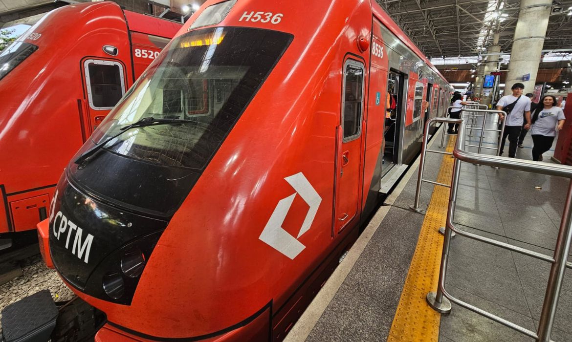 CPTM: ferroviários decidem manter greve por tempo indeterminado nas linhas 11, 12 e 13